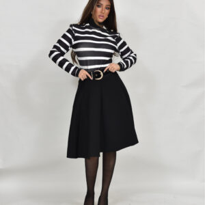 חולצת באנדג׳ פסים שחור לבן וכפתורי זהב